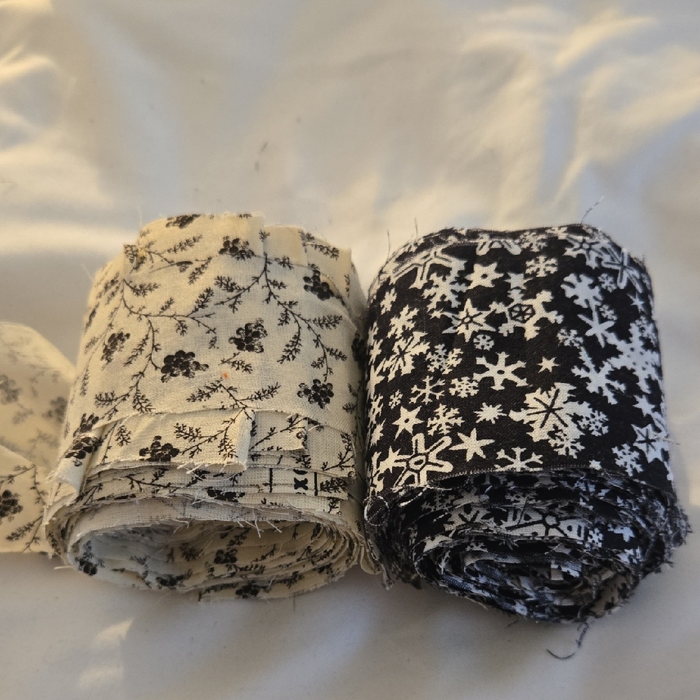 Floral and Snowflake Fabric Rolls, 2.5"×44"×20 Ct Each Roll For 40 Strips Total